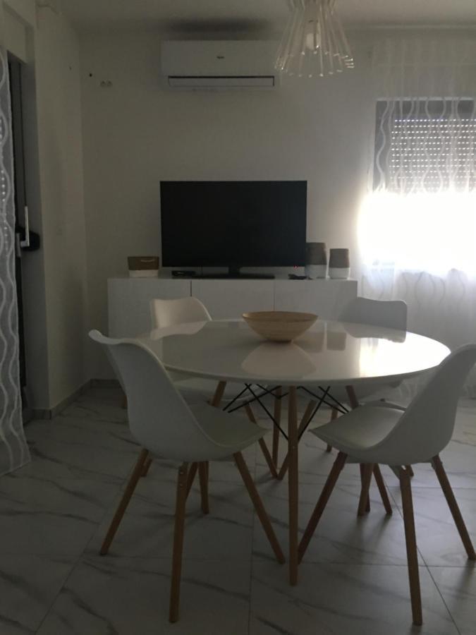Apartmani Zlata Sveti Filip i Jakov Kültér fotó