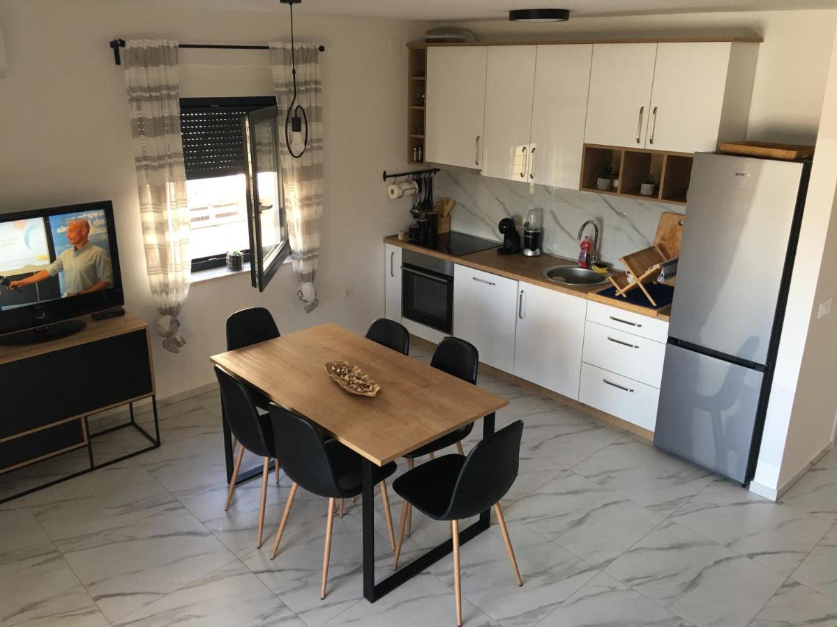 Apartmani Zlata Sveti Filip i Jakov Kültér fotó
